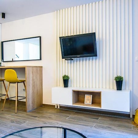 M&P- Lovely 1-Bedroom Condo With Free Parking Dubrovník Exteriér fotografie